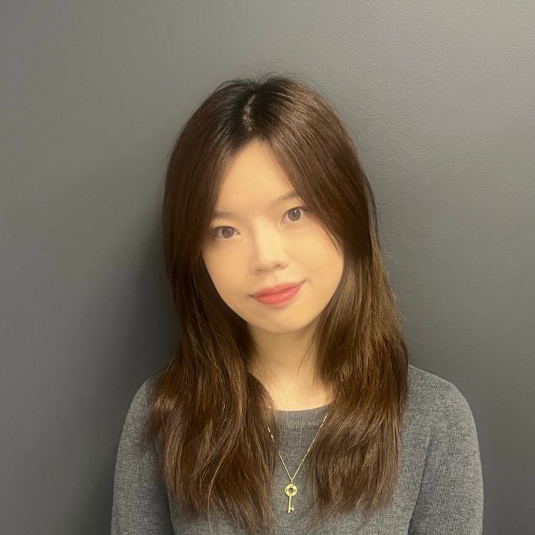 Evelyn Zhang Trust Accountant